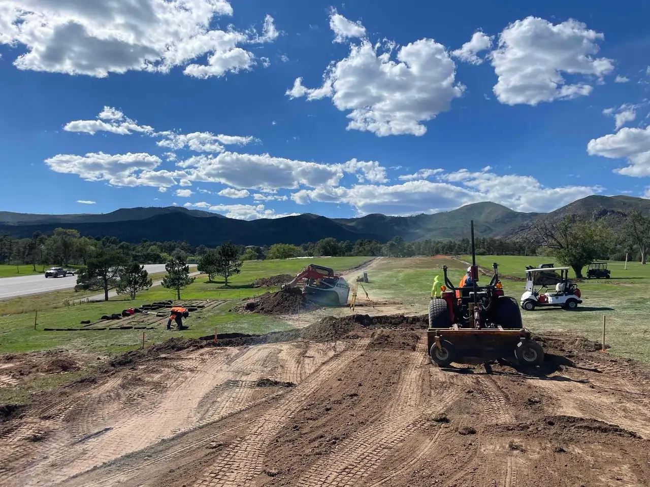 Los Alamos golf project under construction